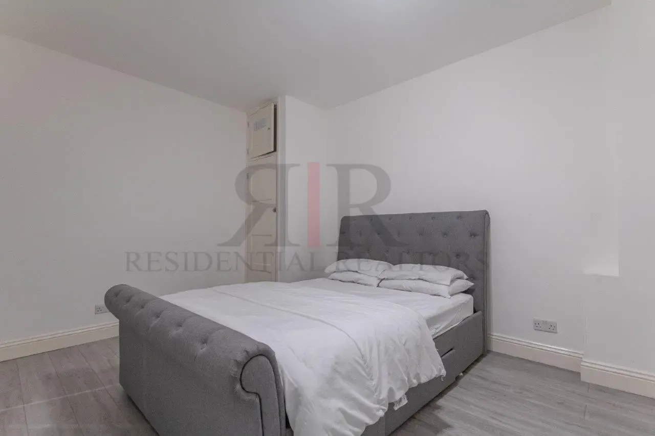 Canton Street, London, E14, photo 4