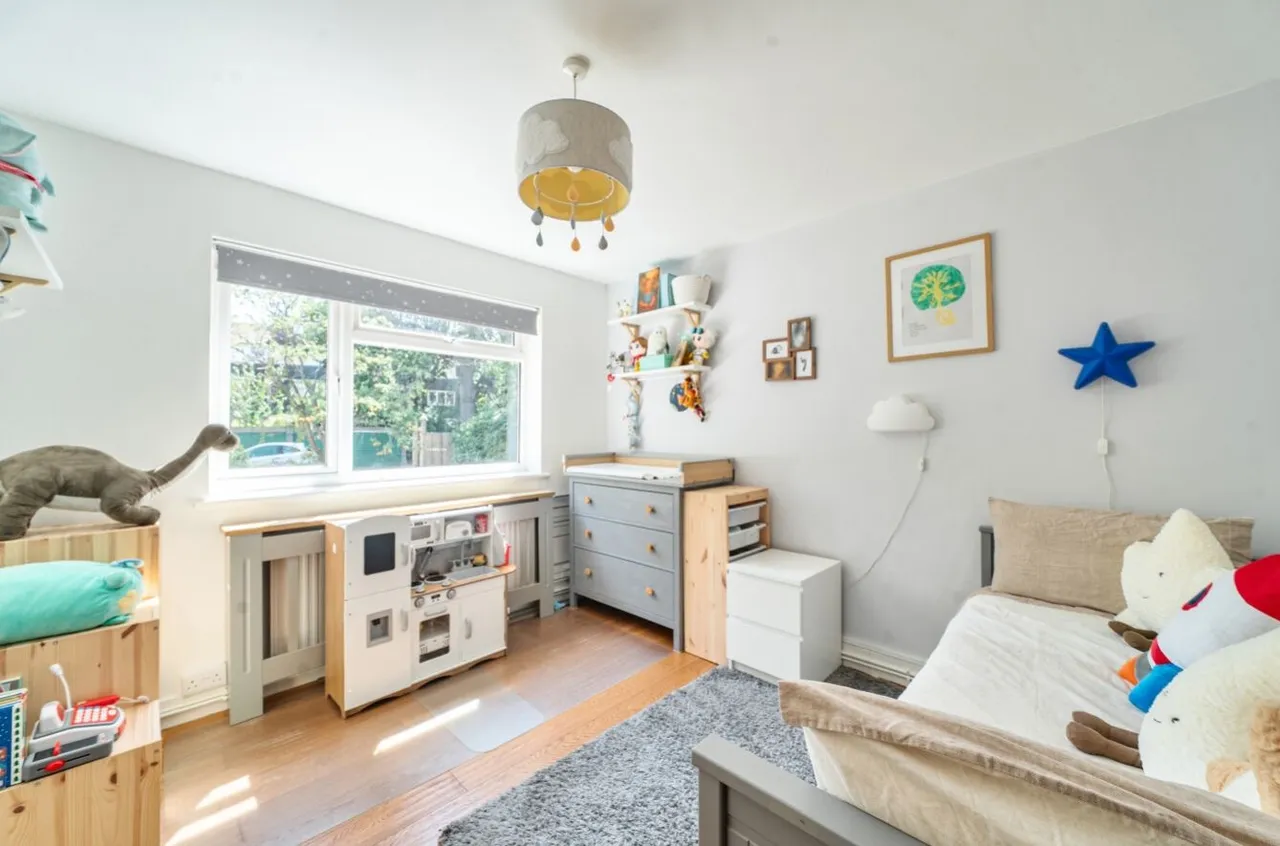Cranes Park Avenue, Surbiton, KT5, photo 9