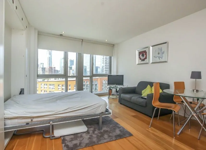 Fairmont Avenue, Canary Wharf, E14, photo 3