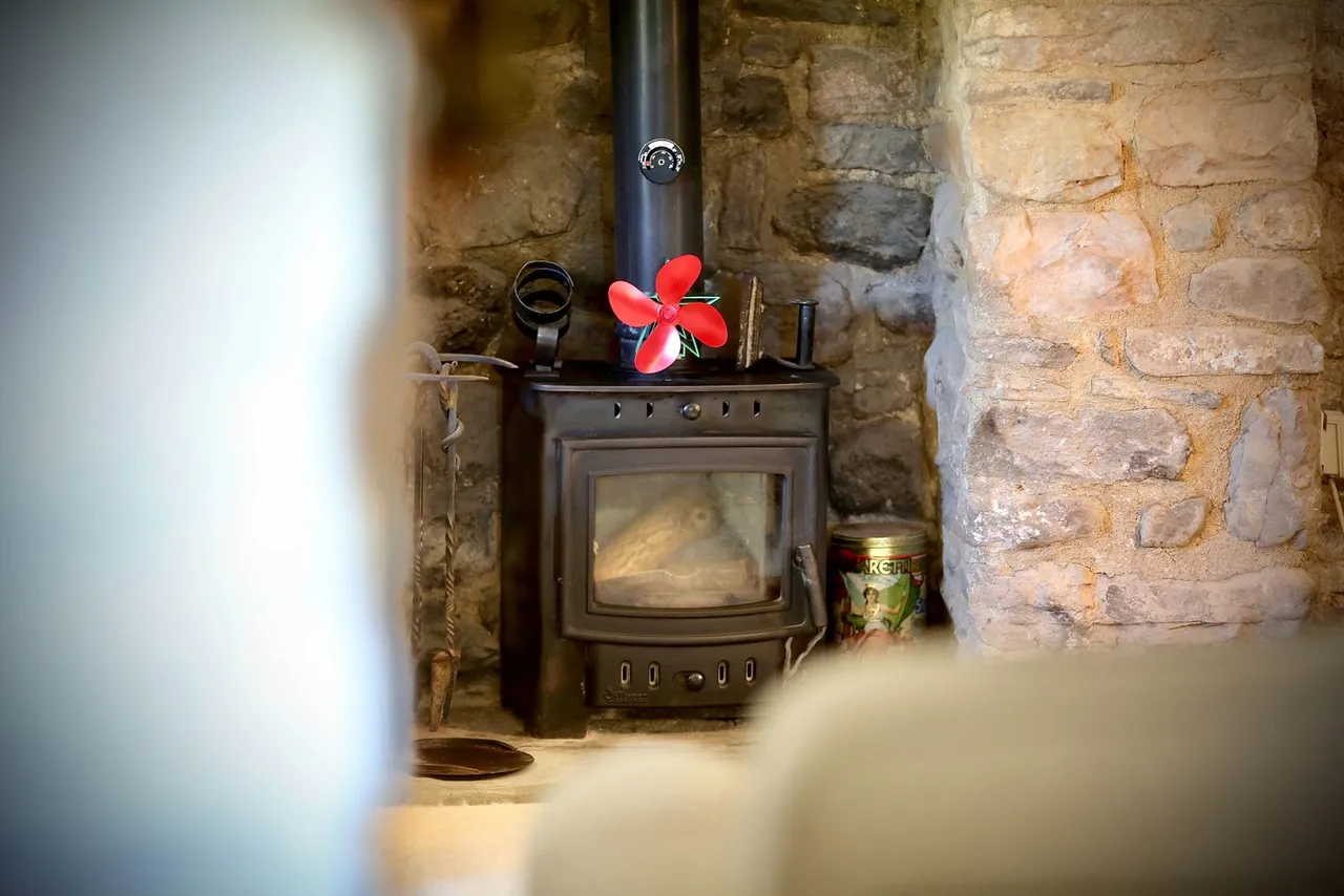 Turn Pike Cottage, Castle Road, Llangynidr, Crickhowell, Powys, NP8 1NG, photo 7