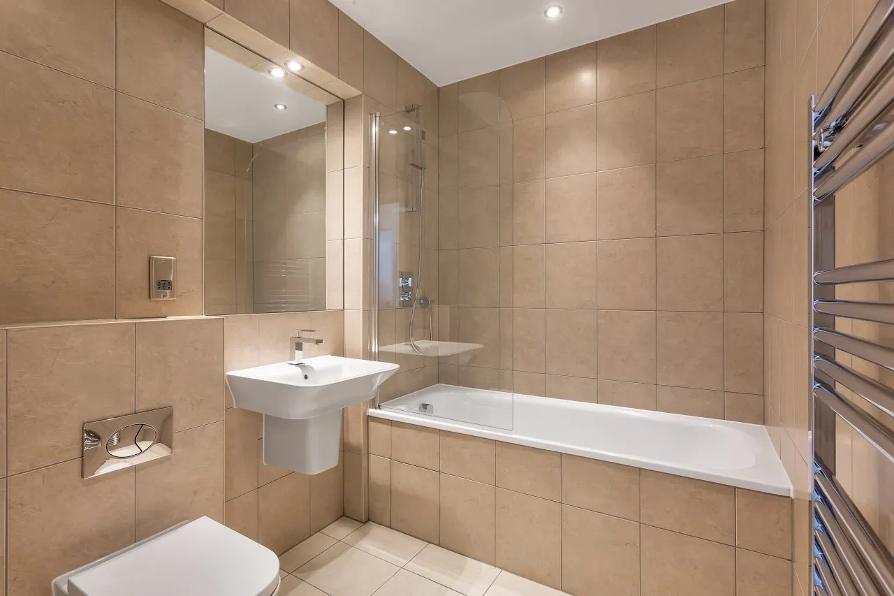 Larkwood Avenue, Greenwich, London, SE10, photo 6