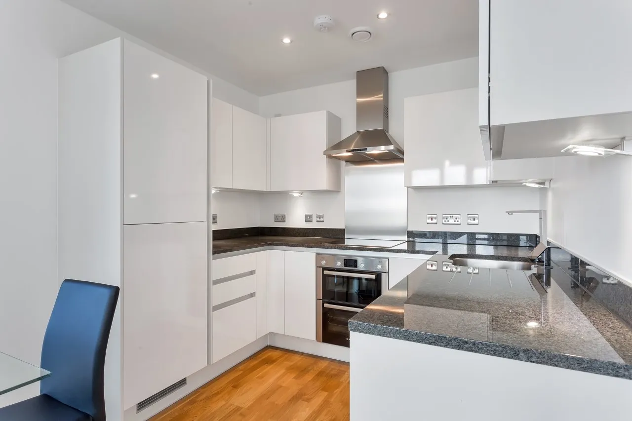 Larkwood Avenue, Greenwich, London, SE10, photo 2