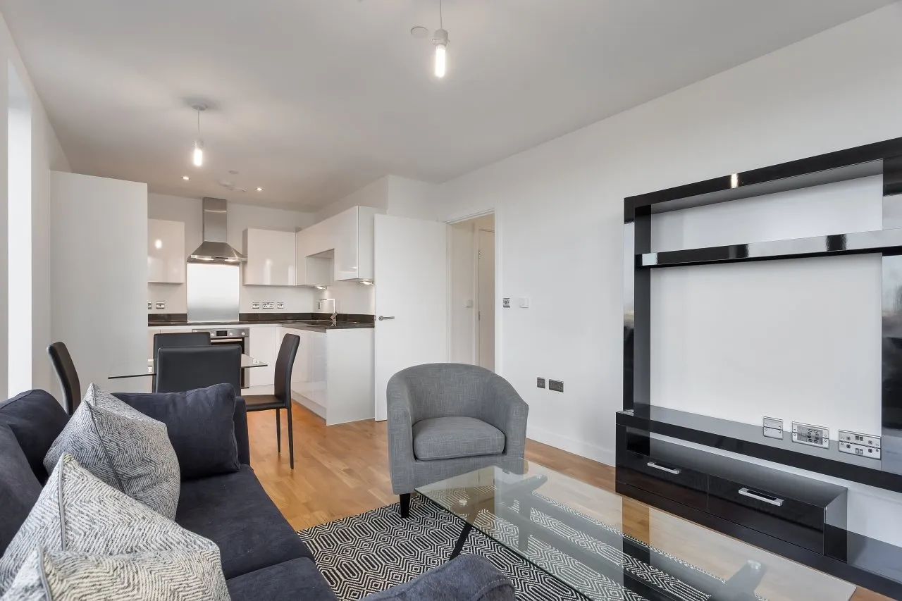 Larkwood Avenue, Greenwich, London, SE10, photo 3