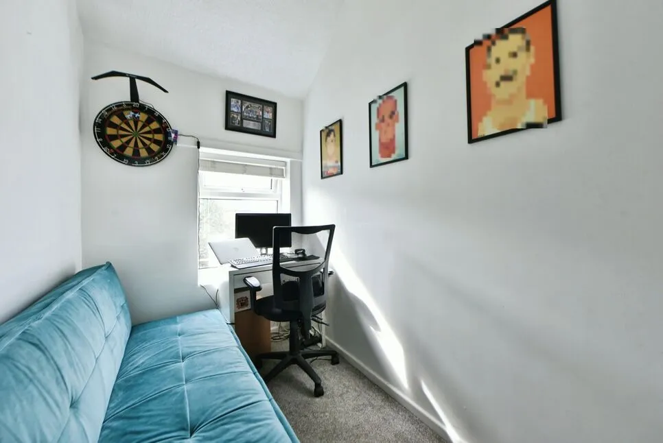 Higham Lane, Hyde, SK14, photo 7