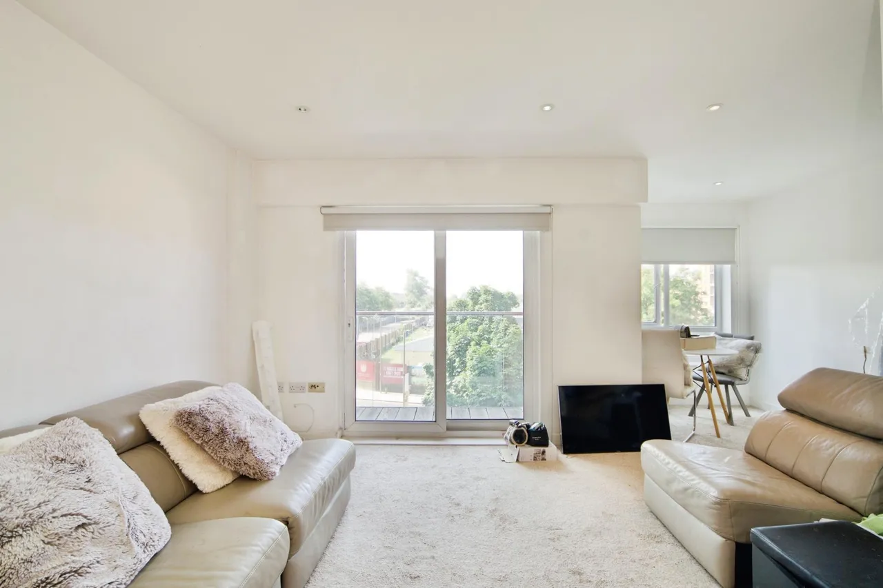 Aerodrome Road, London, NW9, photo 10