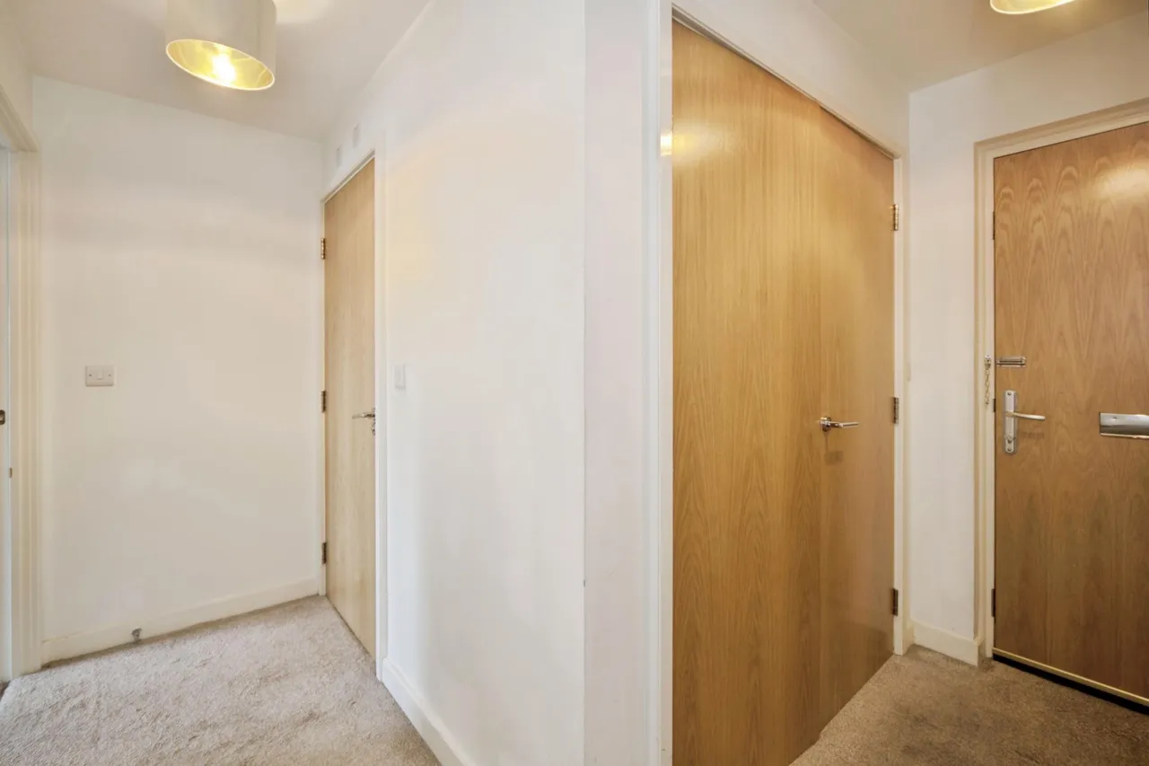 Aerodrome Road, London, NW9, photo 17