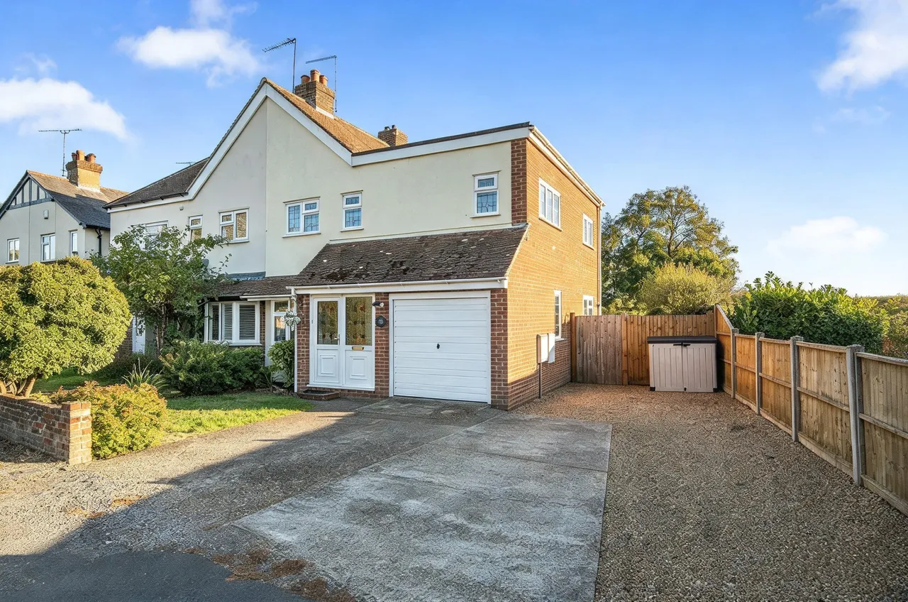 Moated Farm Drive, Addlestone, KT15, photo 21