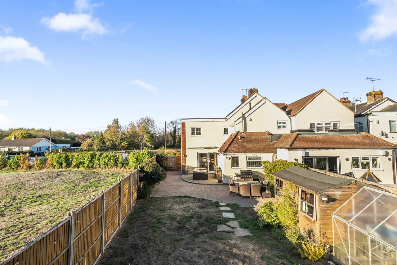 Moated Farm Drive, Addlestone, KT15, photo 19