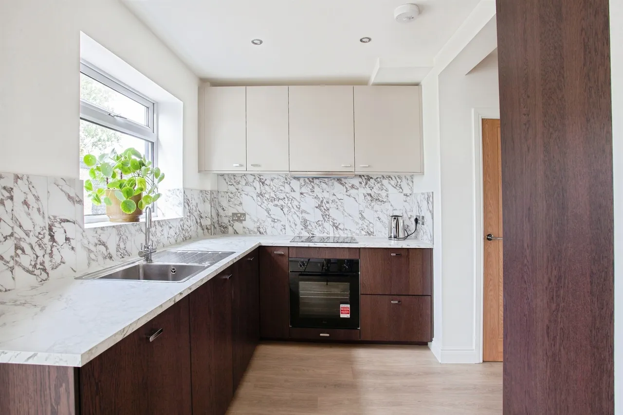 Myrtle Crescent, Wickersley, ROTHERHAM, photo 9