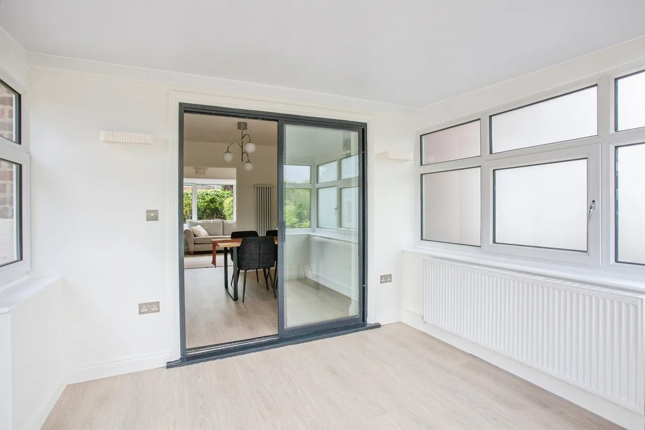 Myrtle Crescent, Wickersley, ROTHERHAM, photo 11
