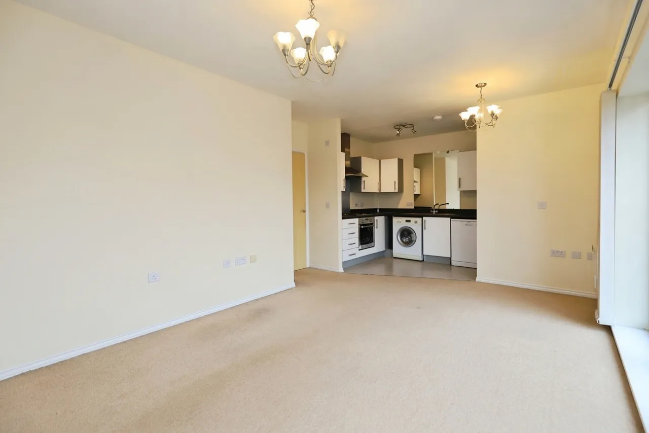Larch Way, Stourport-on-Severn, DY13, photo 5