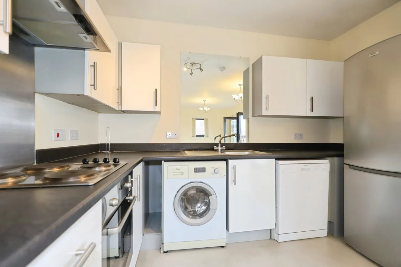 Larch Way, Stourport-on-Severn, DY13, photo 4