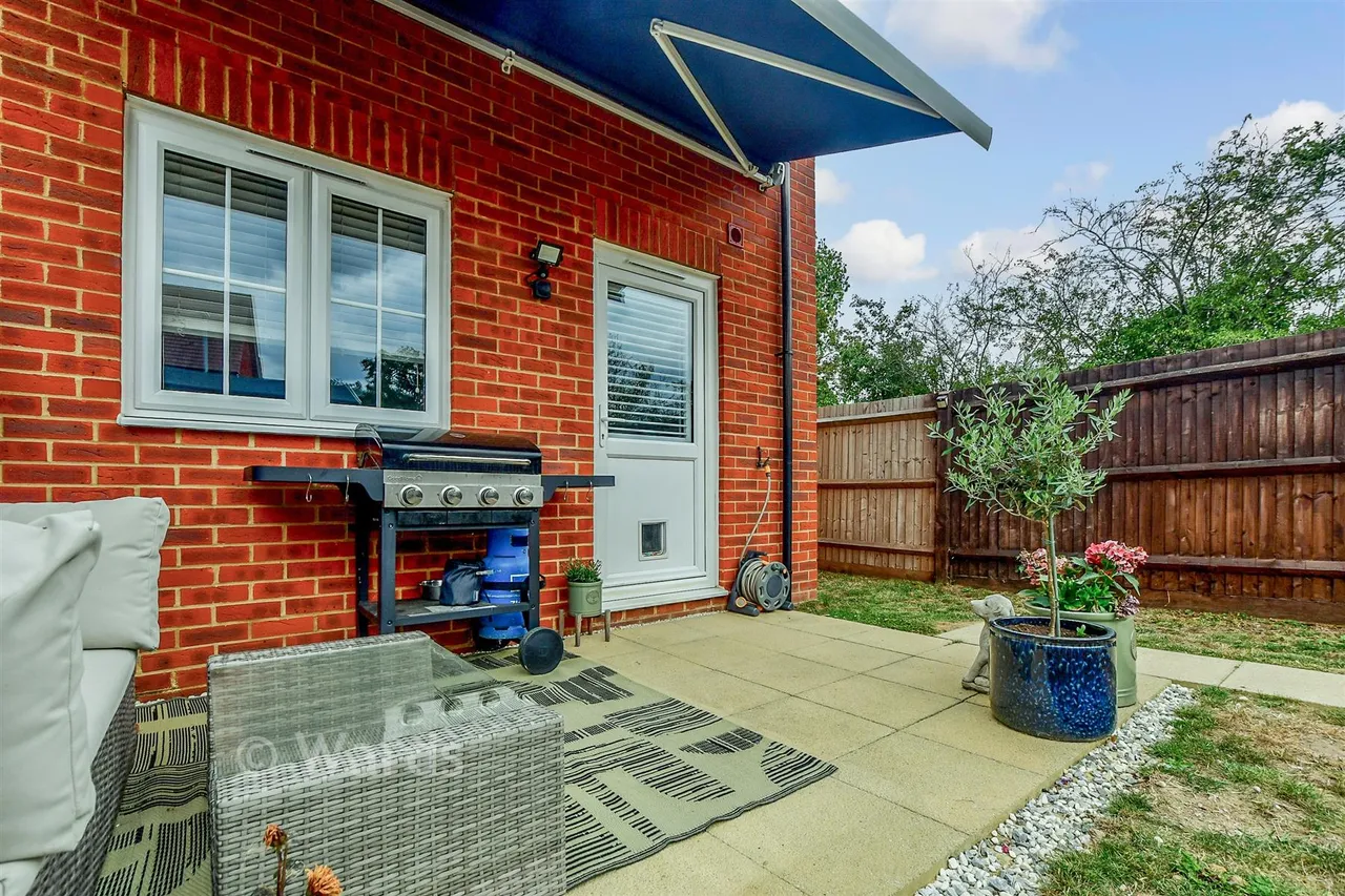 Long Strakes, Staplehurst, TN12, photo 12