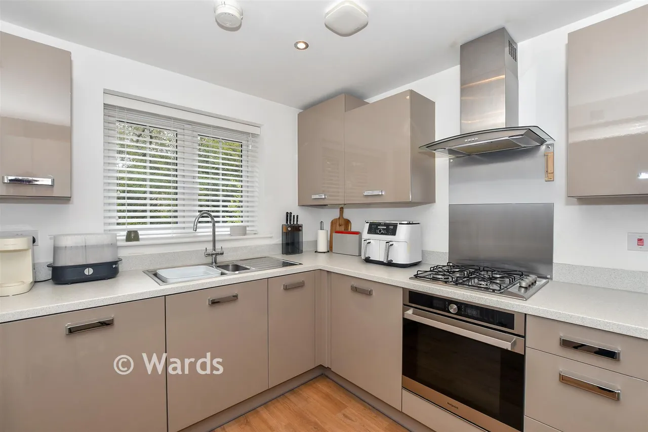 Long Strakes, Staplehurst, TN12, photo 4