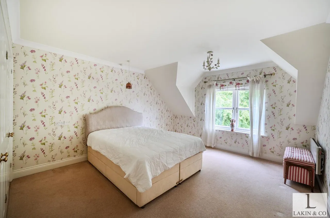 Church Place, Ickenham, UB10 8XB, photo 7