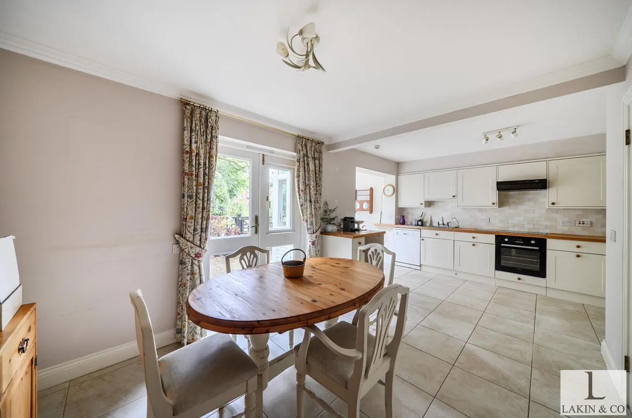 Church Place, Ickenham, UB10 8XB, photo 5