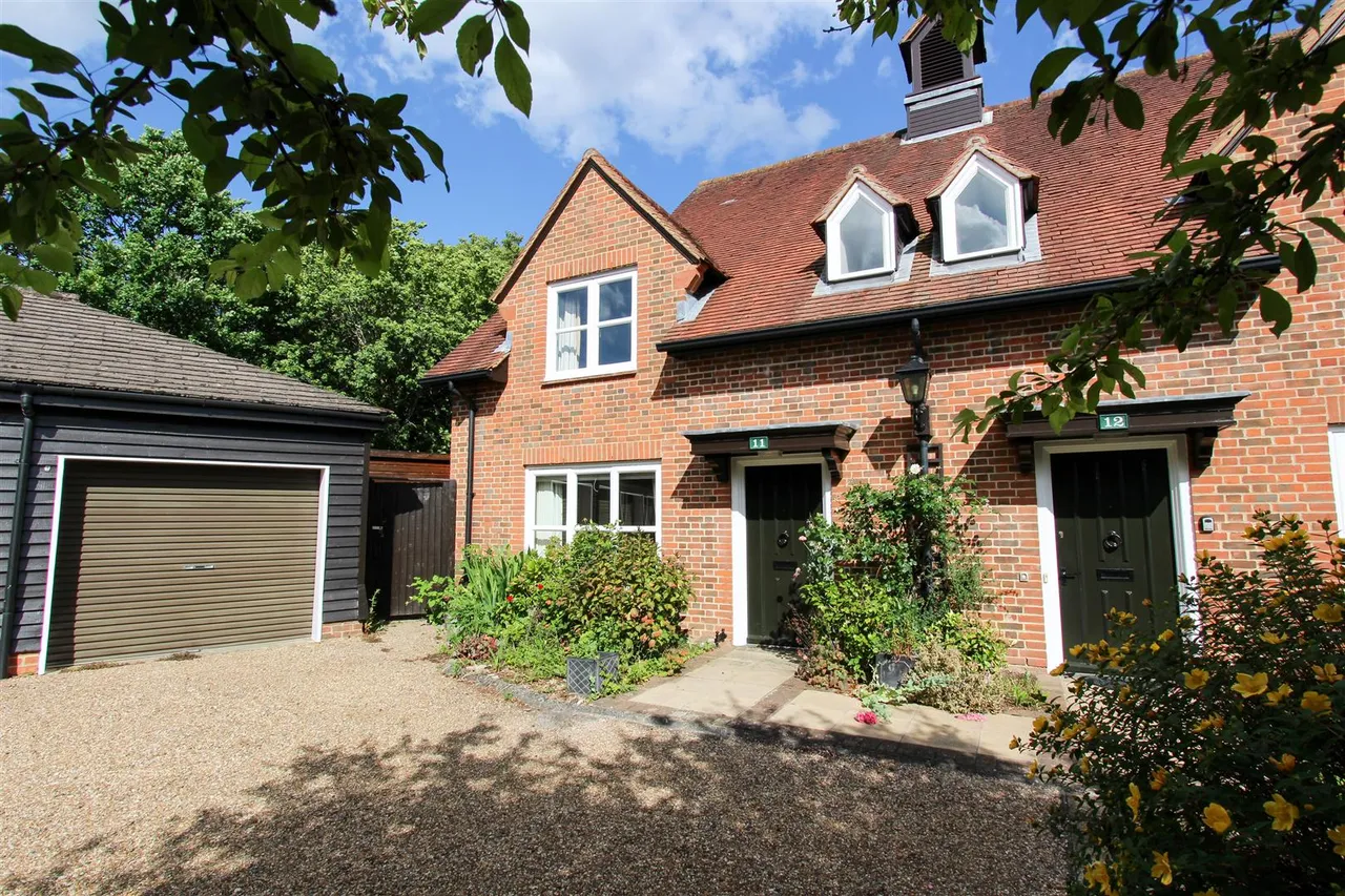 Church Place, Ickenham, UB10 8XB, photo 20