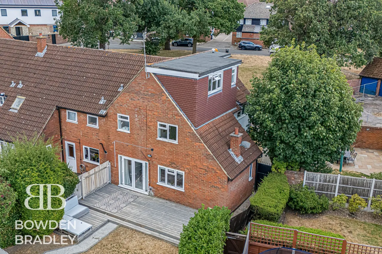 St. Marys Way, Chigwell, IG7, photo 28