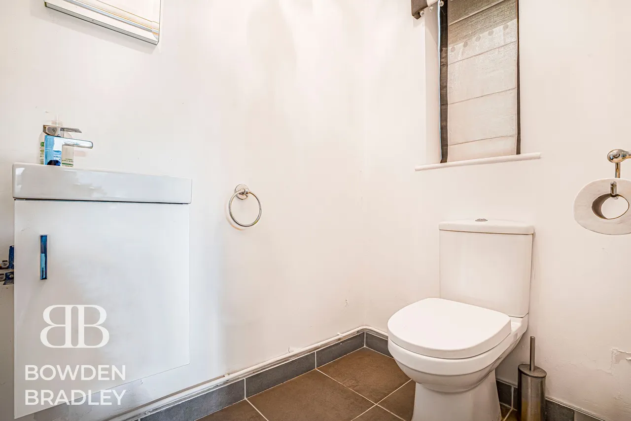 St. Marys Way, Chigwell, IG7, photo 14