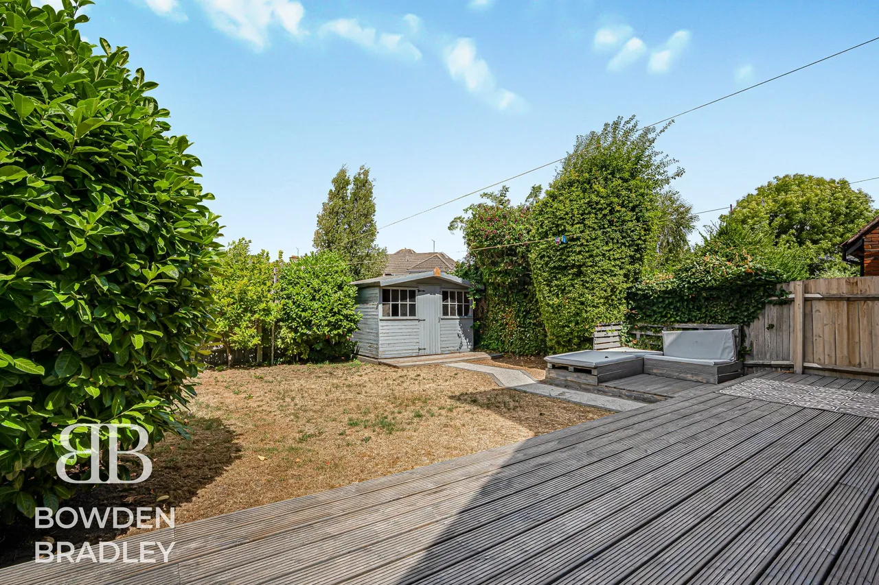 St. Marys Way, Chigwell, IG7, photo 22