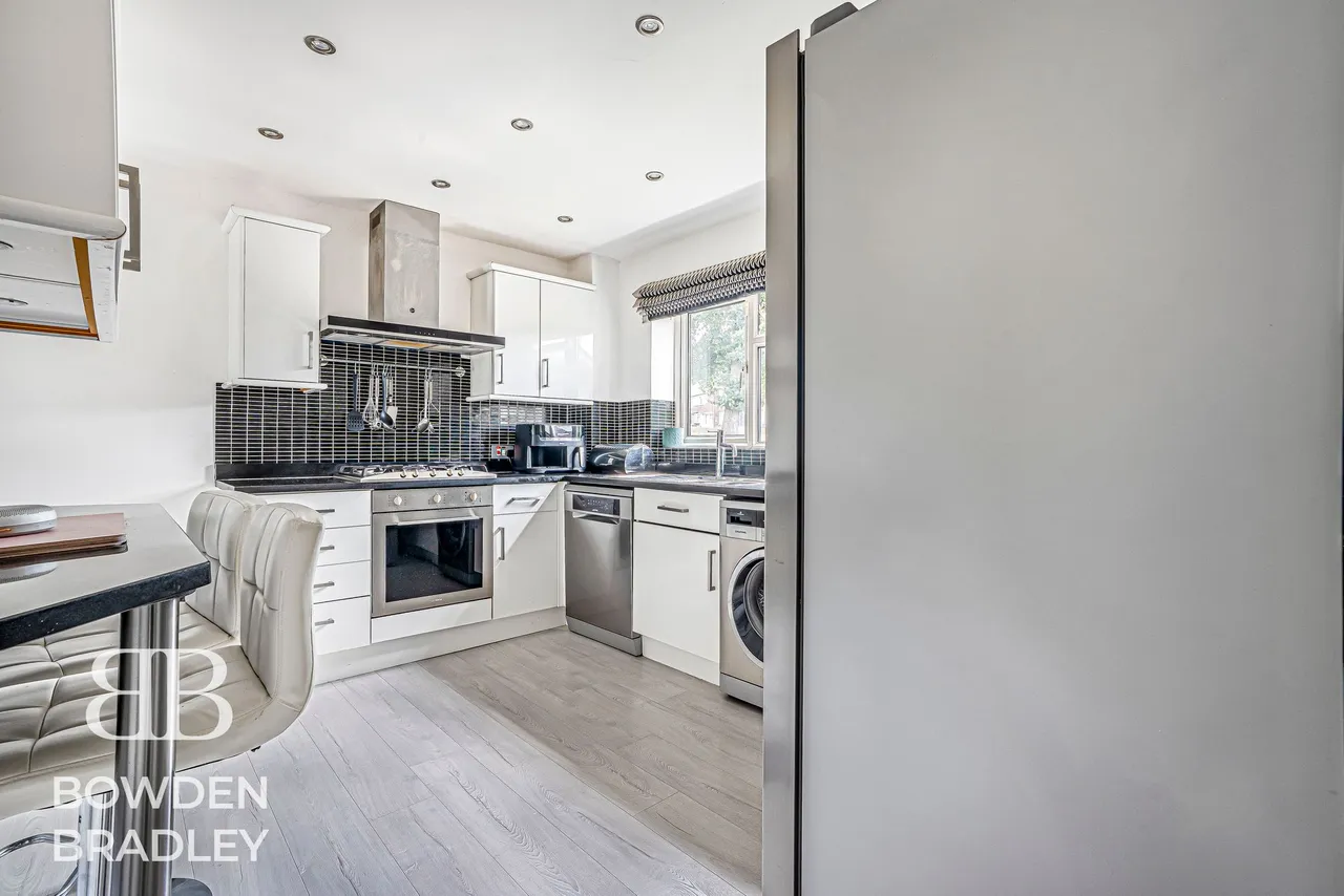 St. Marys Way, Chigwell, IG7, photo 42