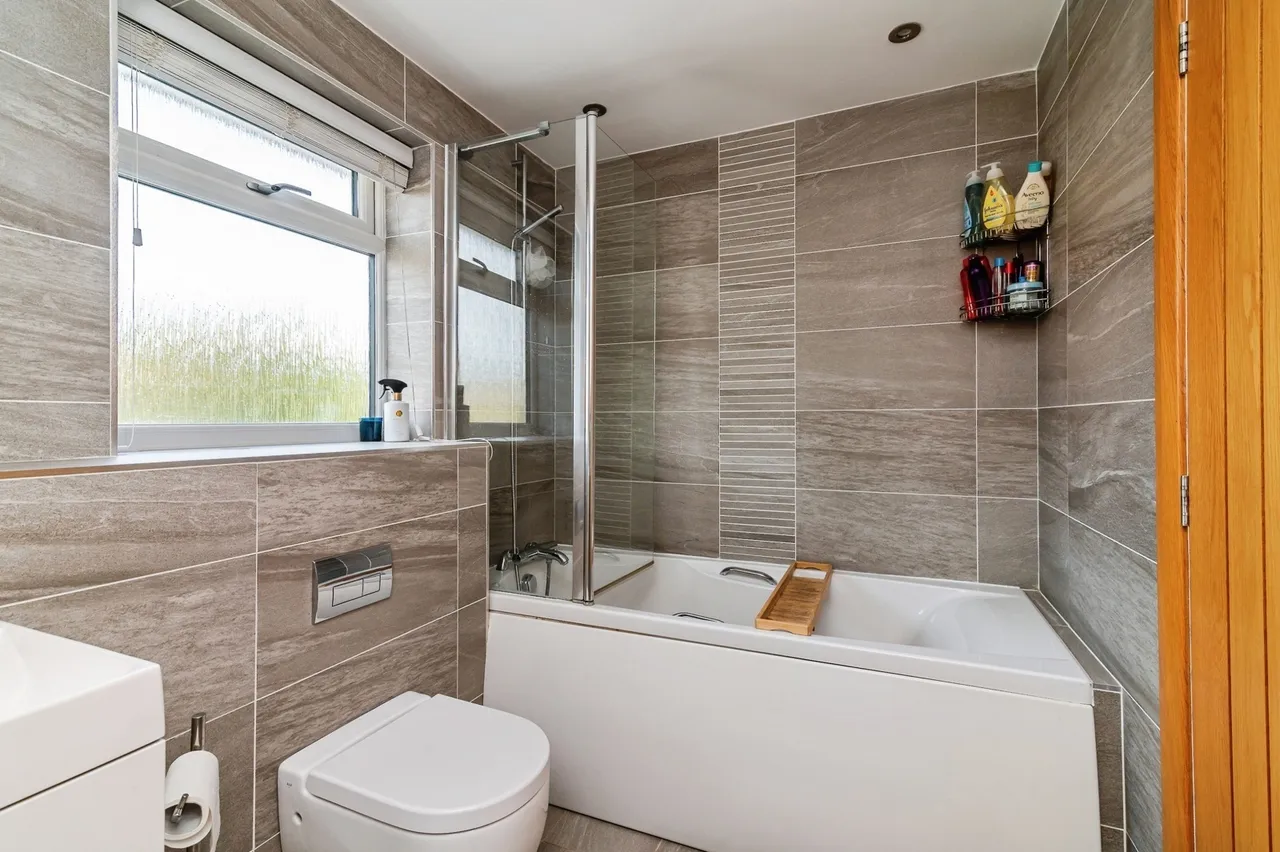 Ambleside, Gamston, NG2, photo 14