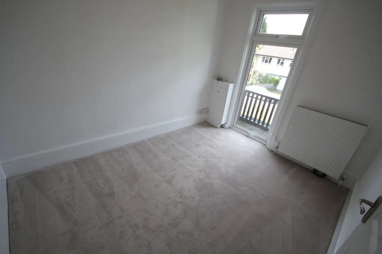 b Devonshire Road, Pinner, photo 9