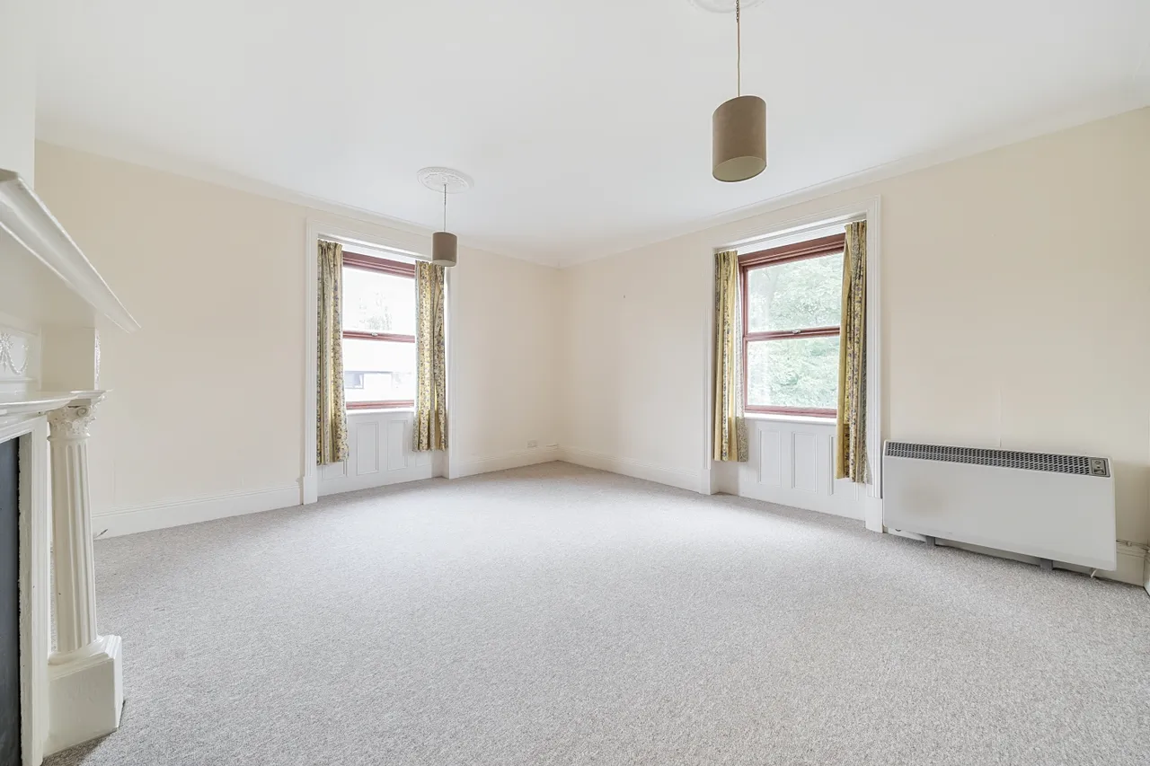 High Street, Henstridge, BA8 0RF, photo 5