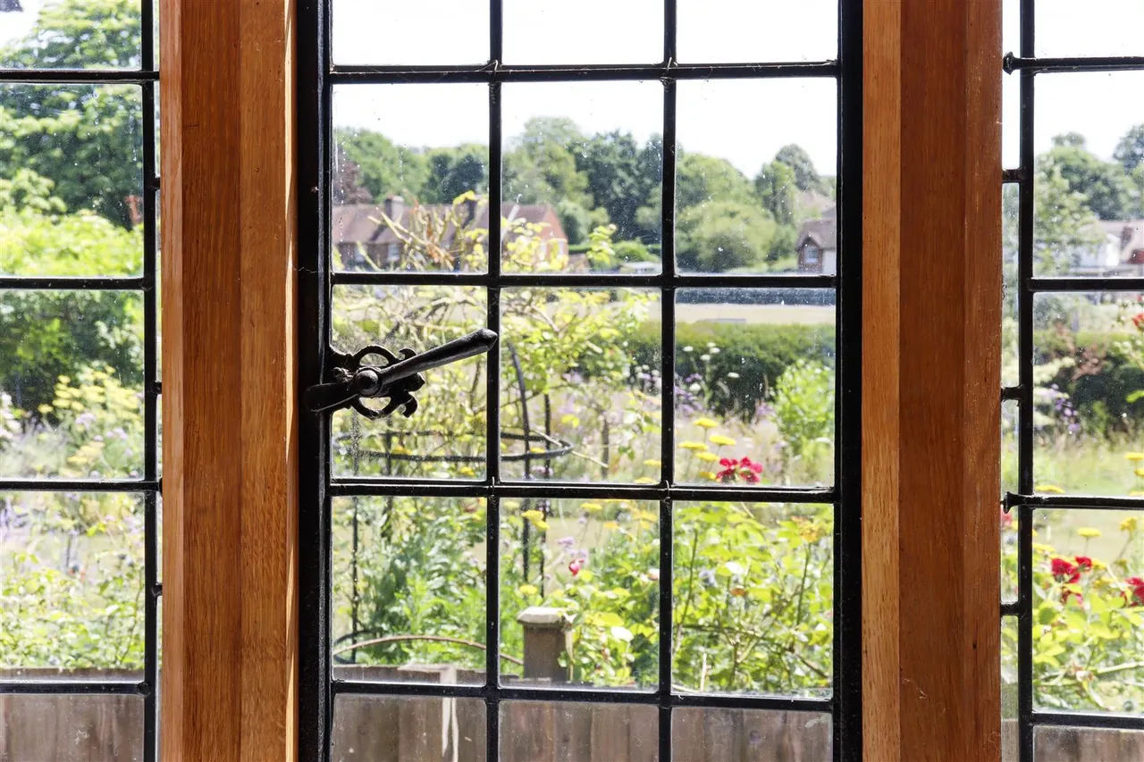 The Green, Leigh, photo 25