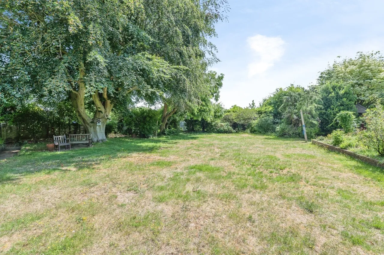Bradleigh Avenue, Grays, Essex, RM17, photo 28