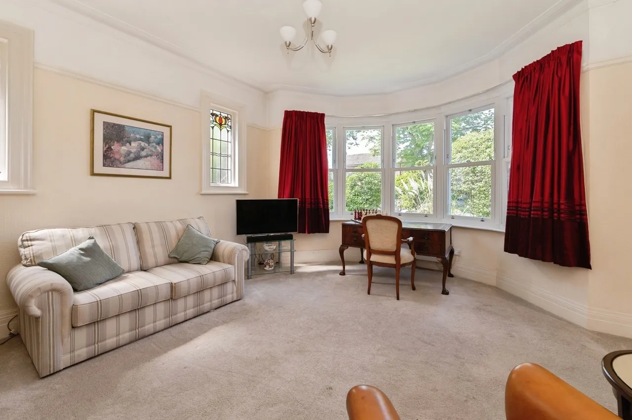 Bradleigh Avenue, Grays, Essex, RM17, photo 17