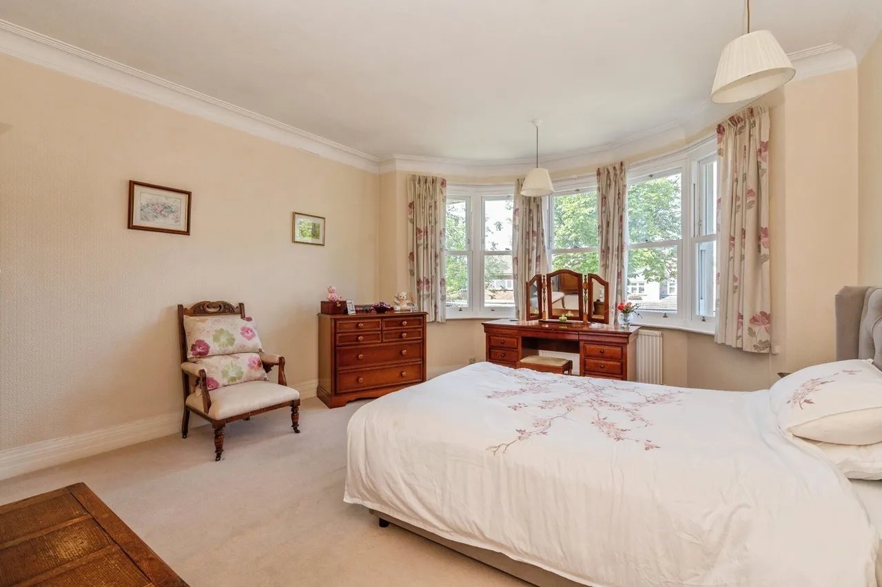 Bradleigh Avenue, Grays, Essex, RM17, photo 25