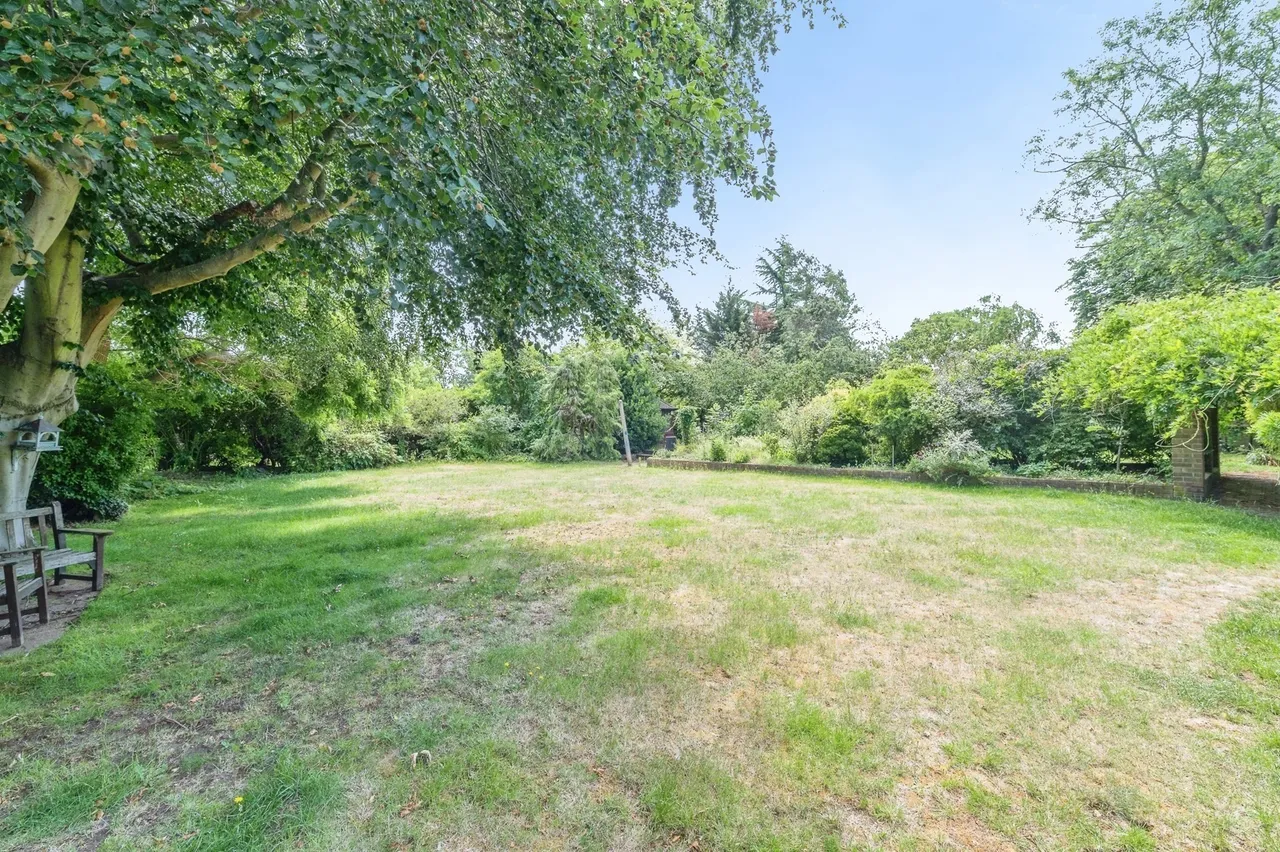 Bradleigh Avenue, Grays, Essex, RM17, photo 2
