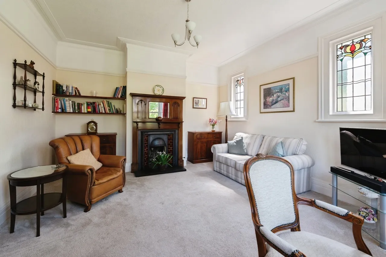 Bradleigh Avenue, Grays, Essex, RM17, photo 19