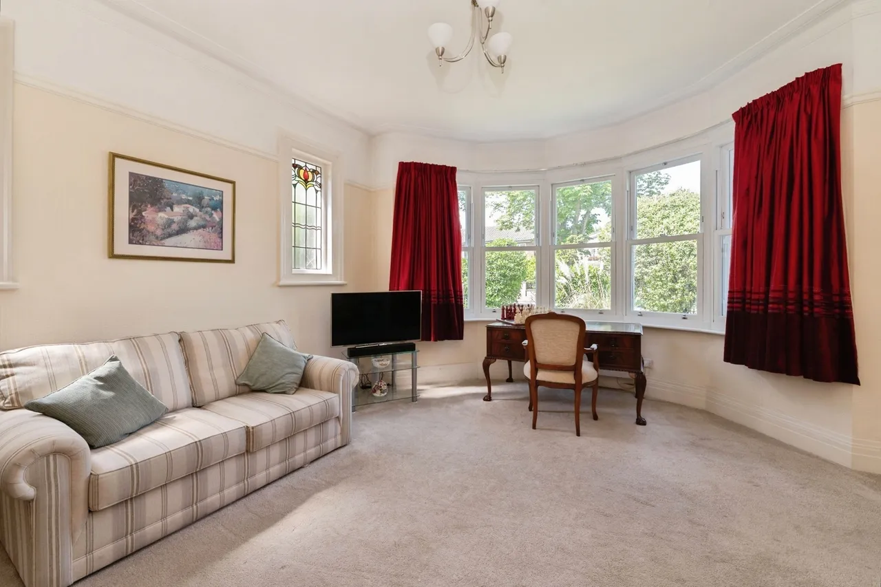 Bradleigh Avenue, Grays, Essex, RM17, photo 15