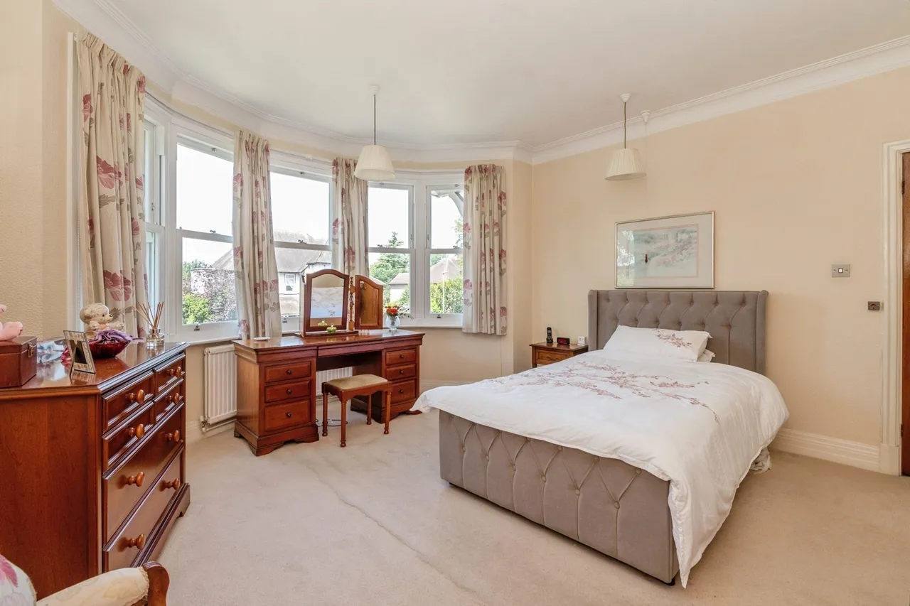 Bradleigh Avenue, Grays, Essex, RM17, photo 23