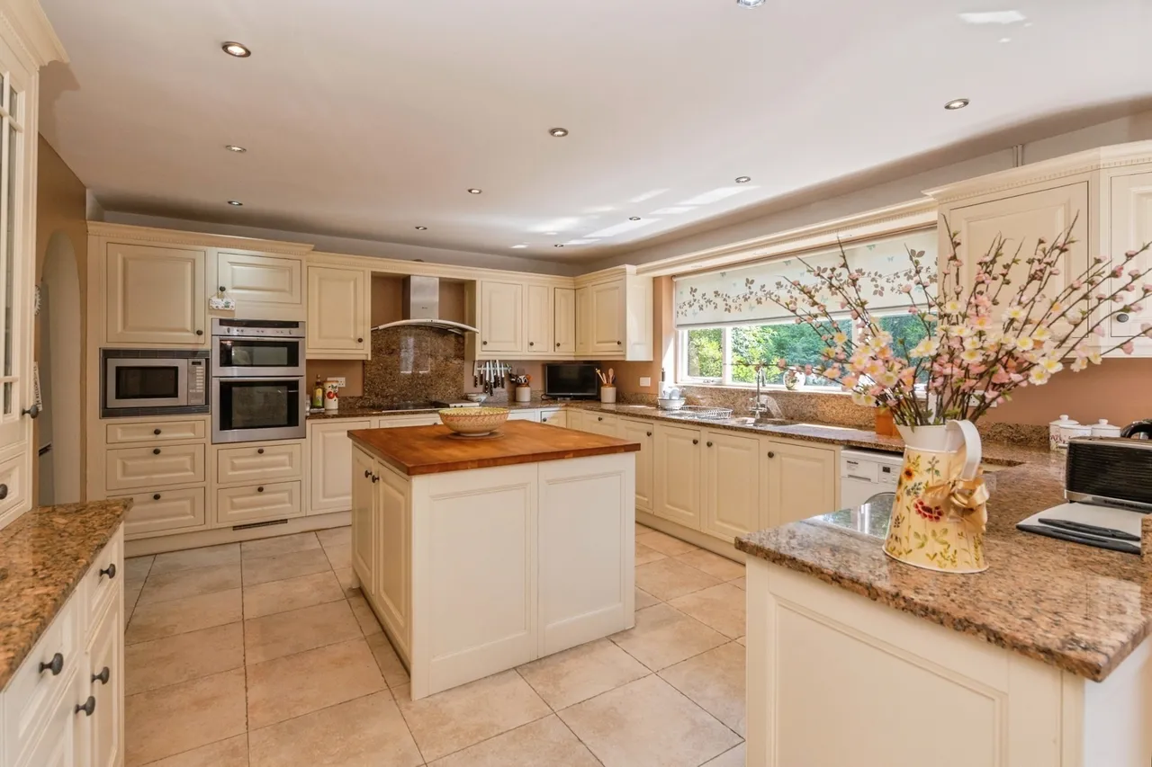 Bradleigh Avenue, Grays, Essex, RM17, photo 7