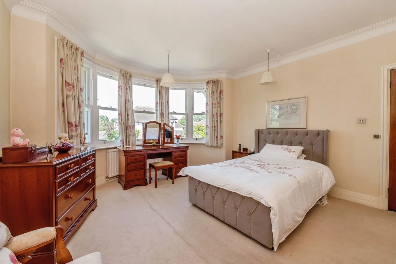 Bradleigh Avenue, Grays, Essex, RM17, photo 22