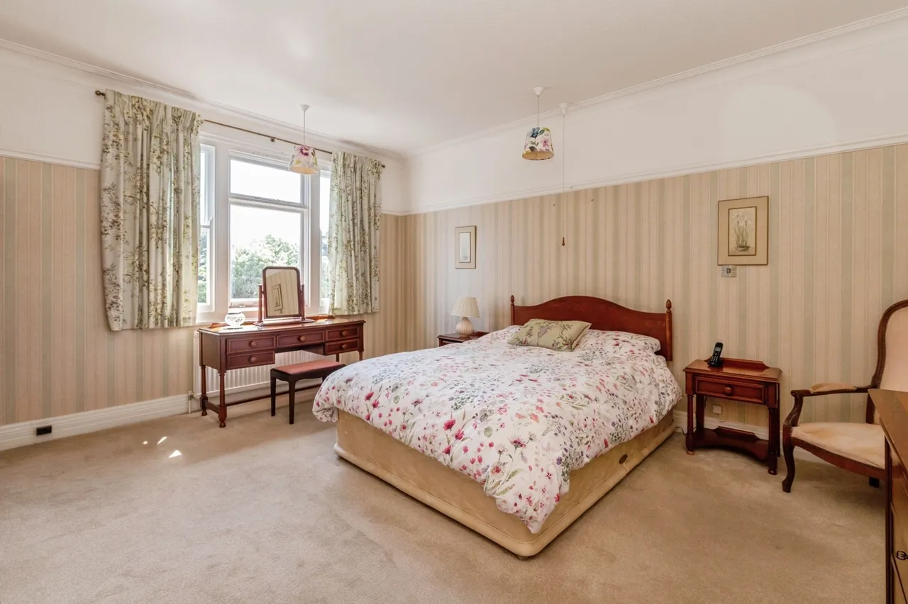 Bradleigh Avenue, Grays, Essex, RM17, photo 24