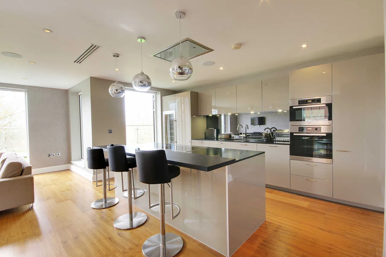 Cockfosters Road, Hadley Wood, EN4 0JS, photo 4