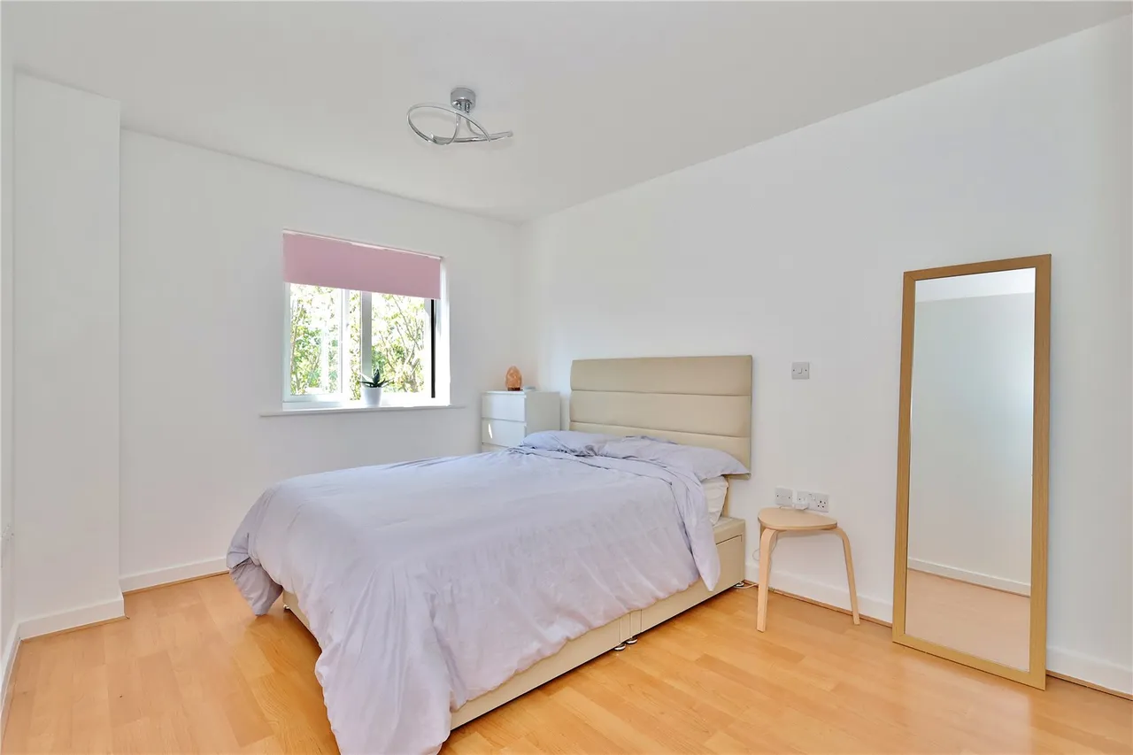 Constitution Hill, Woking, GU22, photo 6