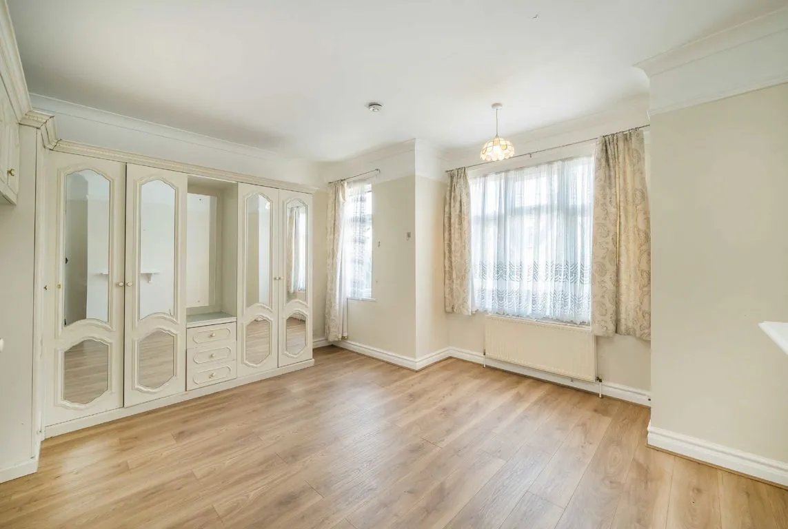 Chertsey Street, SW17, photo 5