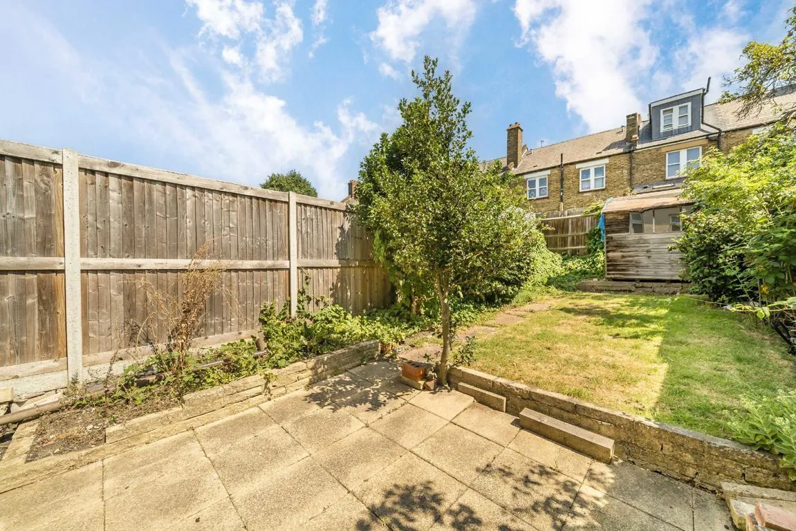 Chertsey Street, SW17, photo 7