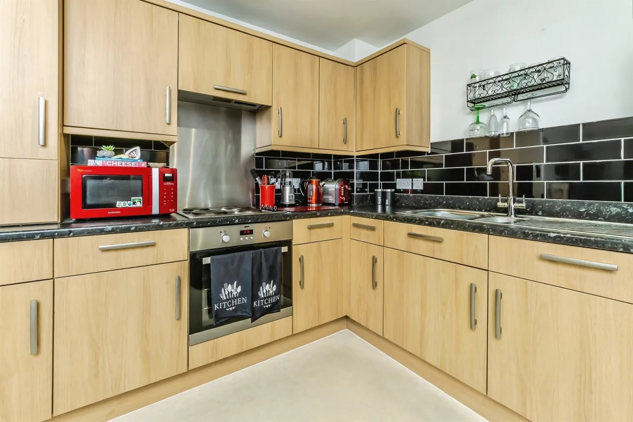 Medway Drive, Tunbridge Wells, photo 2