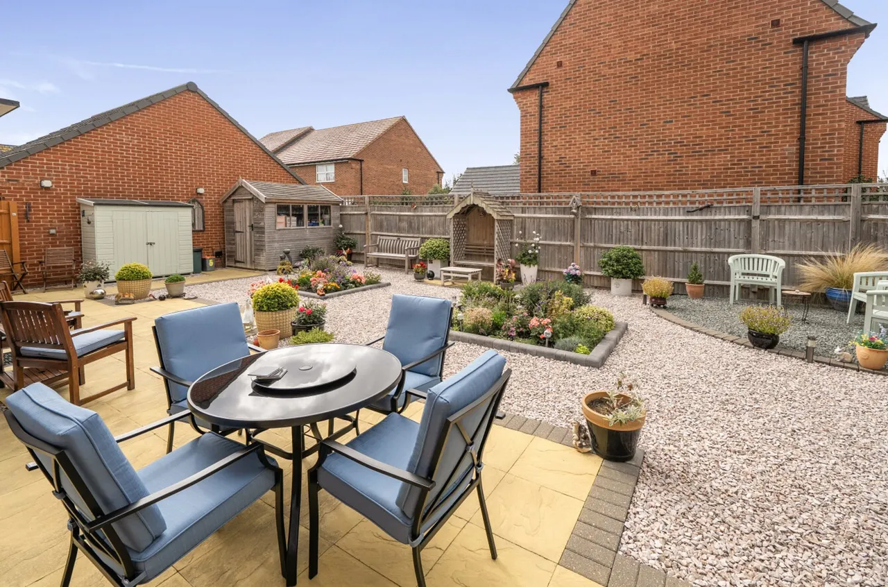 Toop Gardens, Aldingbourne, PO20, photo 4