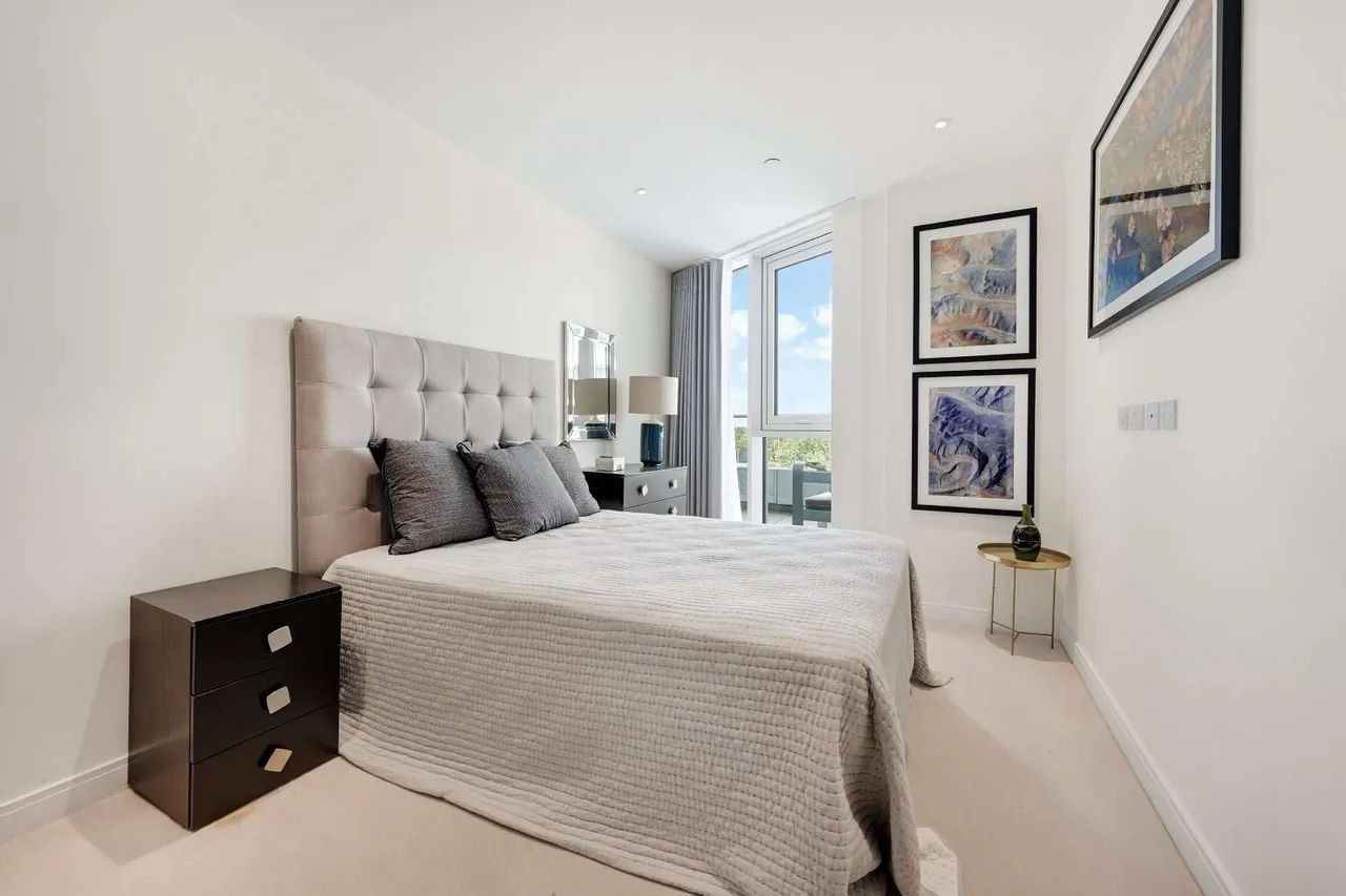 Queenstown Road, London, SW11 8BW, photo 4