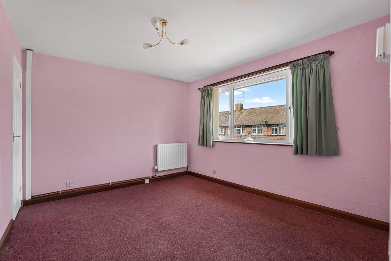 Two Hedges Road, Bishops Cleeve, GL52, photo 8