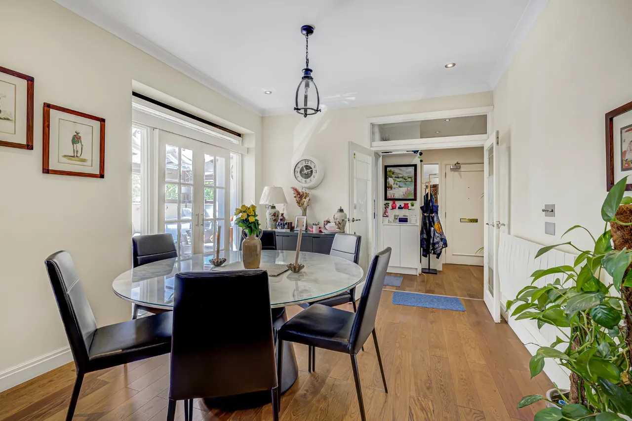 Gloucester Terrace, Bayswater, London, W2, photo 10