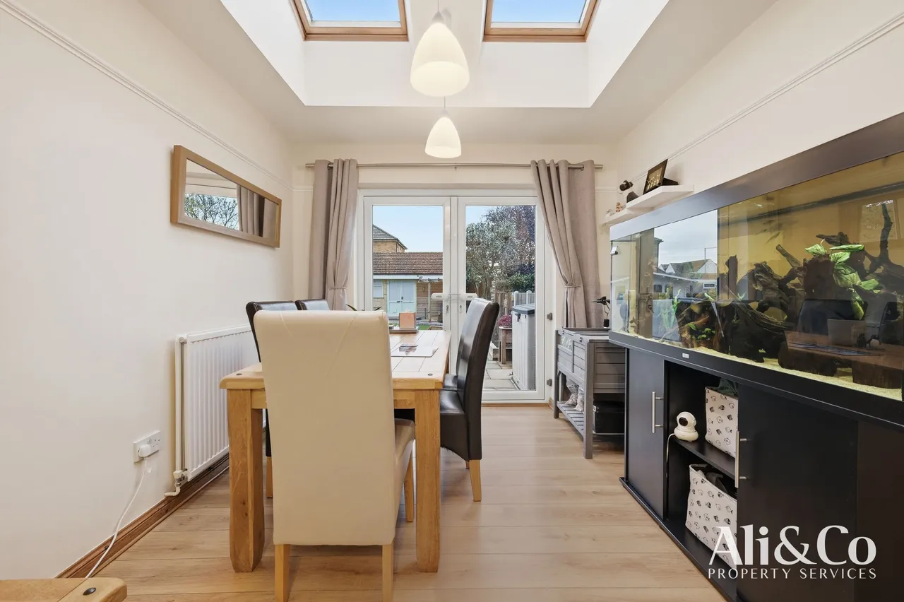 Lodge Lane, Grays, Essex, RM16 2YP, photo 10