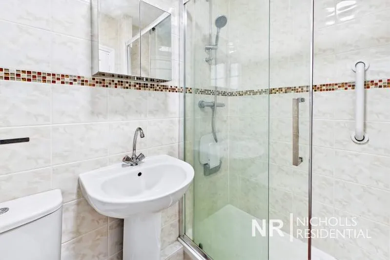 Grange Road, Chessington, KT9, photo 9